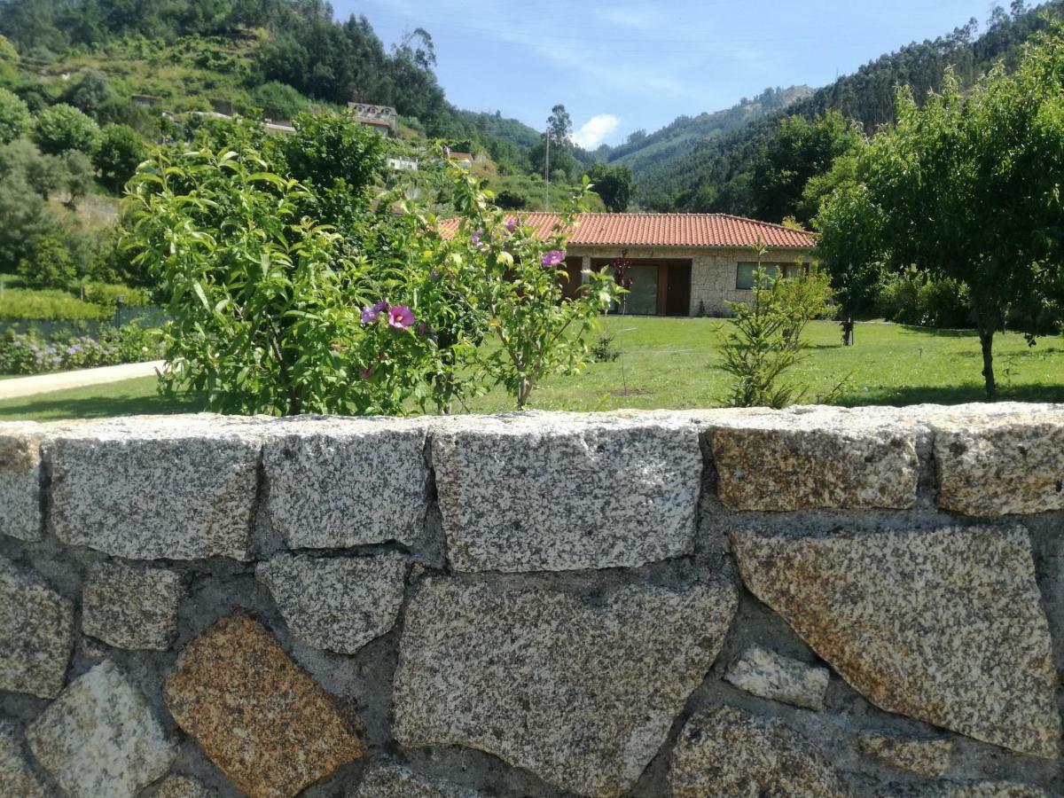 Cottage, Casa Do Laranjal - Near Geres Kültér fotó
